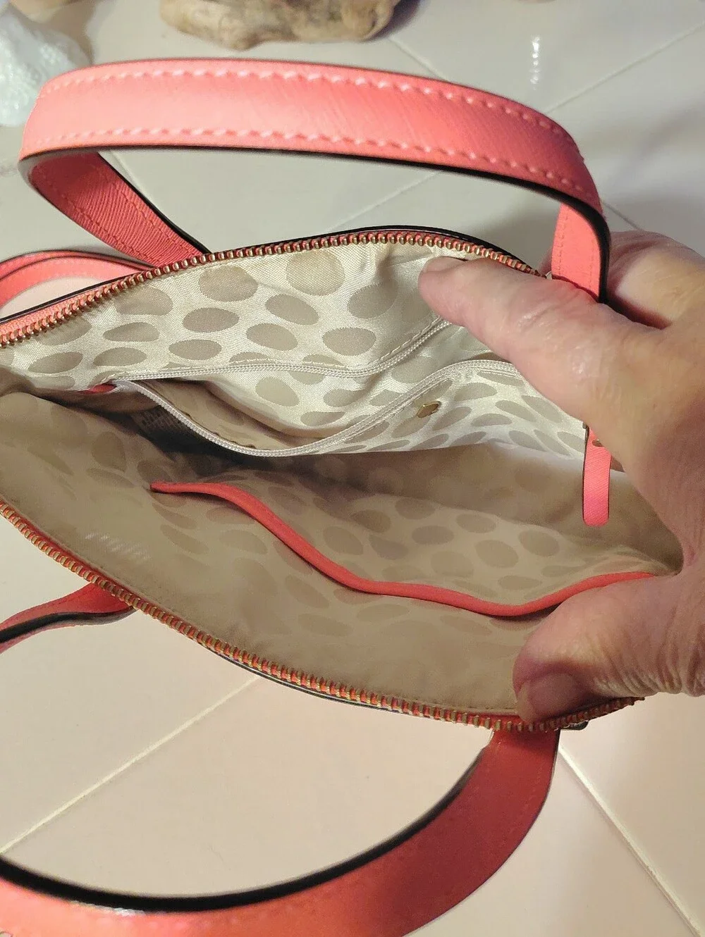 Kate Spade NY Crossbody Cedar Street Harmony, Color Bright Papaya, Like New SALE - Picture 3 of 6